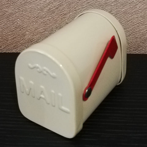 Mailbox - ecru